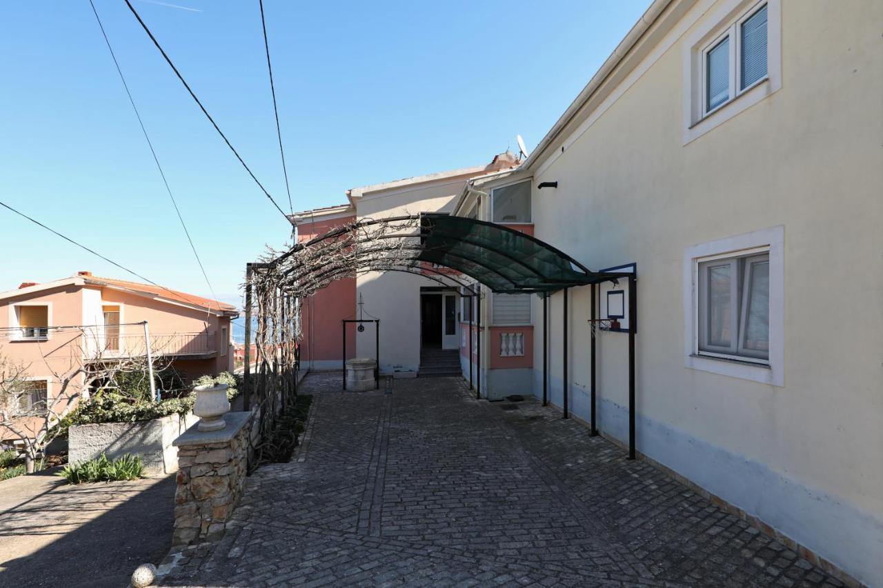 Apartment Zanov Preko Bagian luar foto